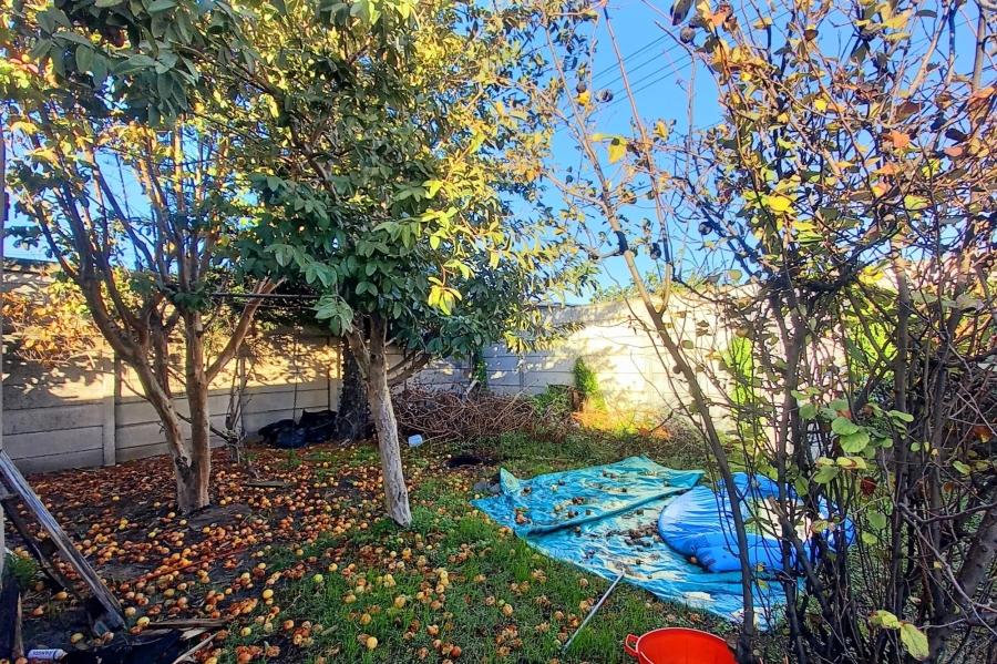 6 Bedroom Property for Sale in Ruyterwacht Western Cape